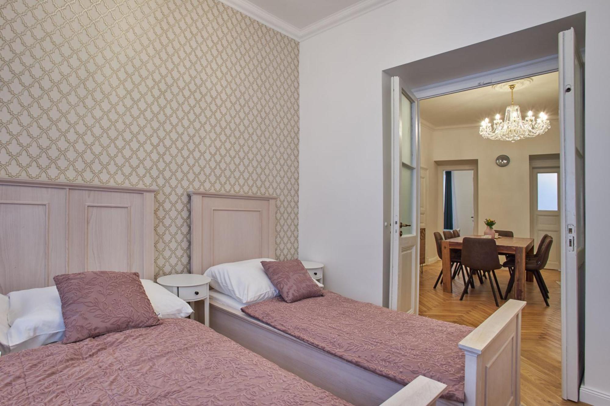 National Theatre Elegance Aparthotel Prag